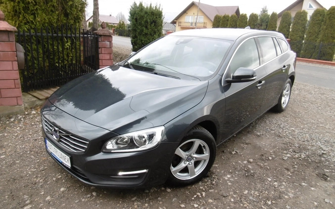 Volvo V60 cena 38900 przebieg: 274213, rok produkcji 2015 z Nowe Warpno małe 781